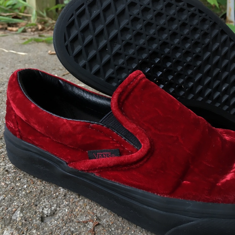 Red velvet vans❤️